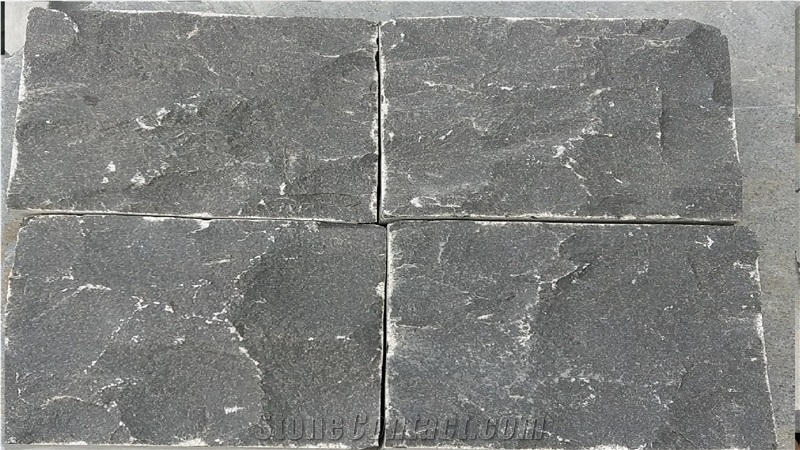 Top Natural- Basalt Cut 5 Sides Cobble Stone