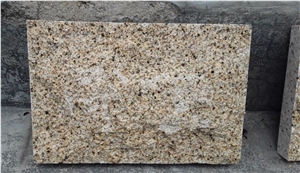 Yellow Granite Mushroom Stone for Garden Walling