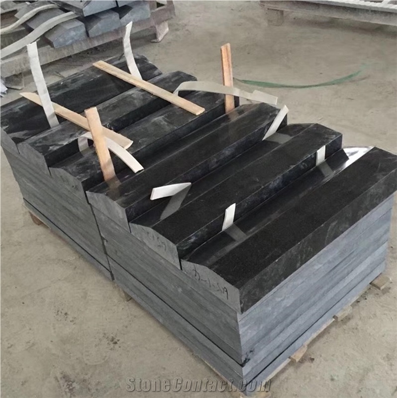 China Black Granite Stairs Price