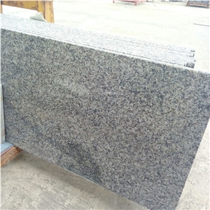 Caledonia Granite Tiles for Customized Countertop