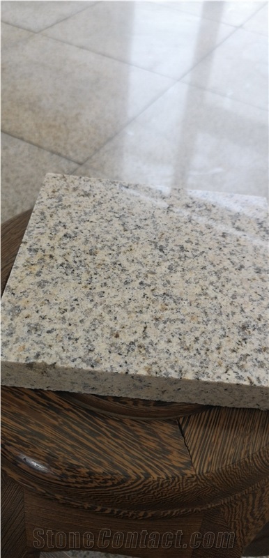 China G682 Yellow Granite Slabs &Tiles