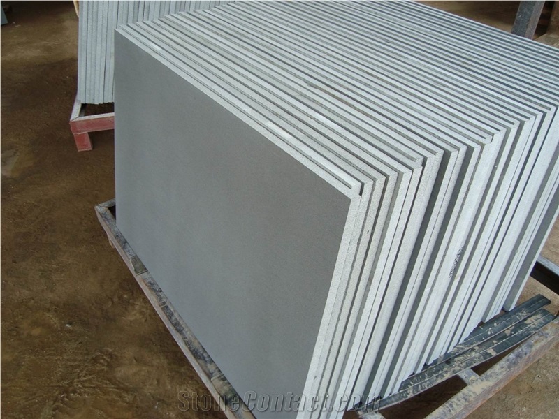 China Natural Grey Basalt Stone Tile