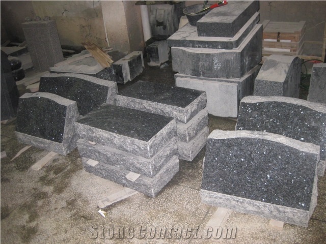 Simple Tombstone Granite Headstone and Base