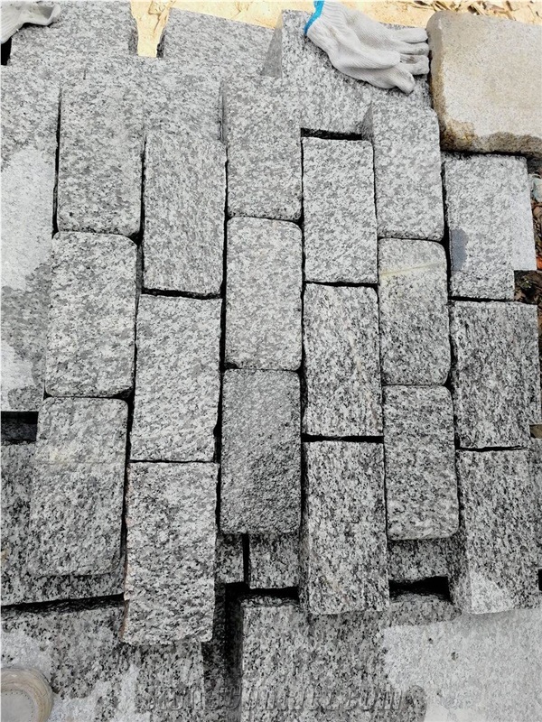 G613 Granite Saw Cut & Tumbled Cube