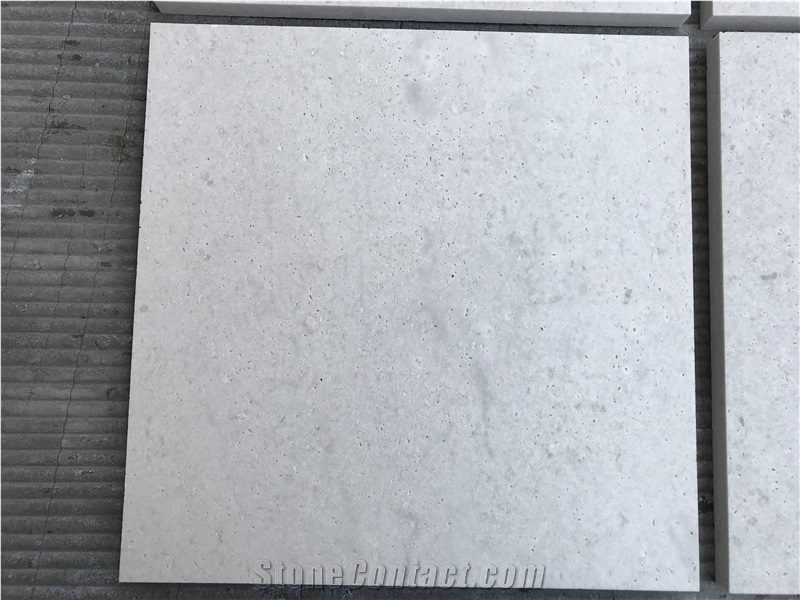 China Polar White Travertine Sandblasted Tiles