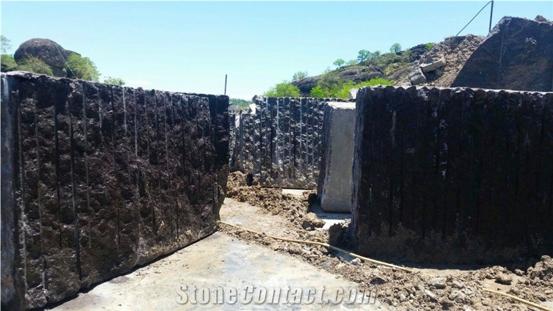 Angola Black Granite Blocks from Own Quarry