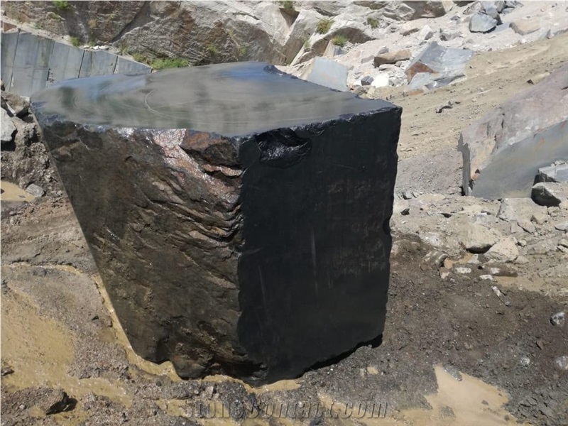 Absolute Black Granite Raw Quarry Blocks from Himalayas from Pakistan