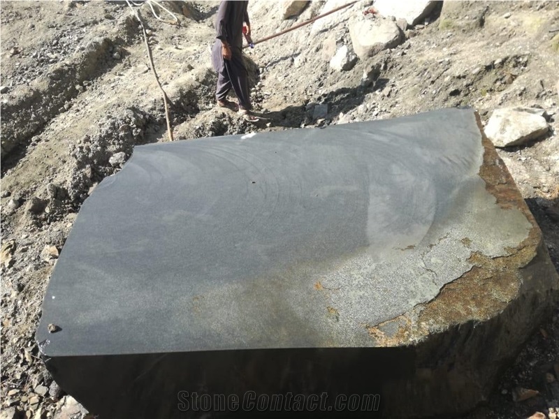 Himalayan Black Granite Blocks