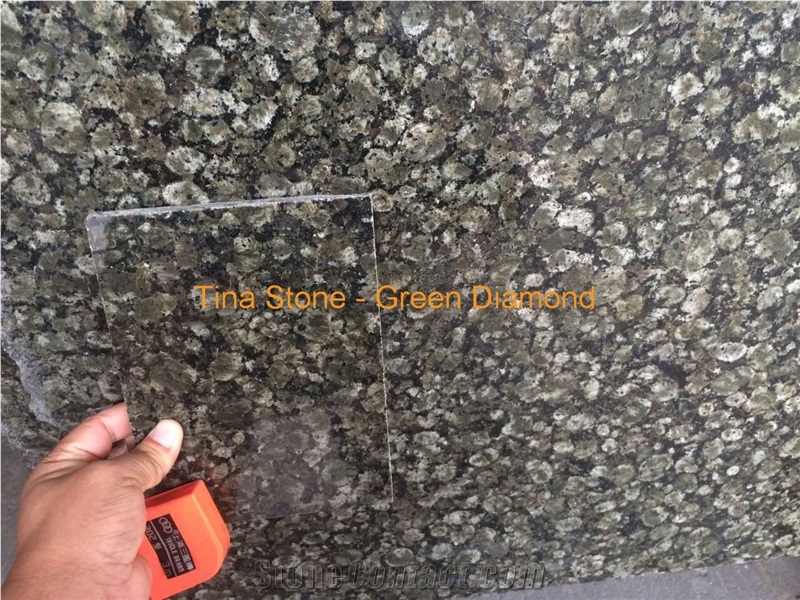 Green Diamond Grinite Tileds Slabs Wall Covering