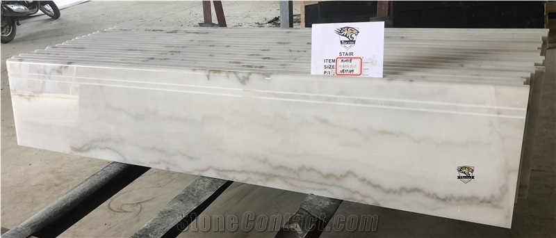 M041 Cloudy White Marble Stair with Antislip Strip