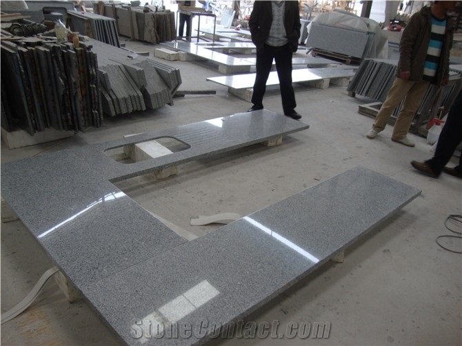 Custom Polished Granite Kitchen Countertops