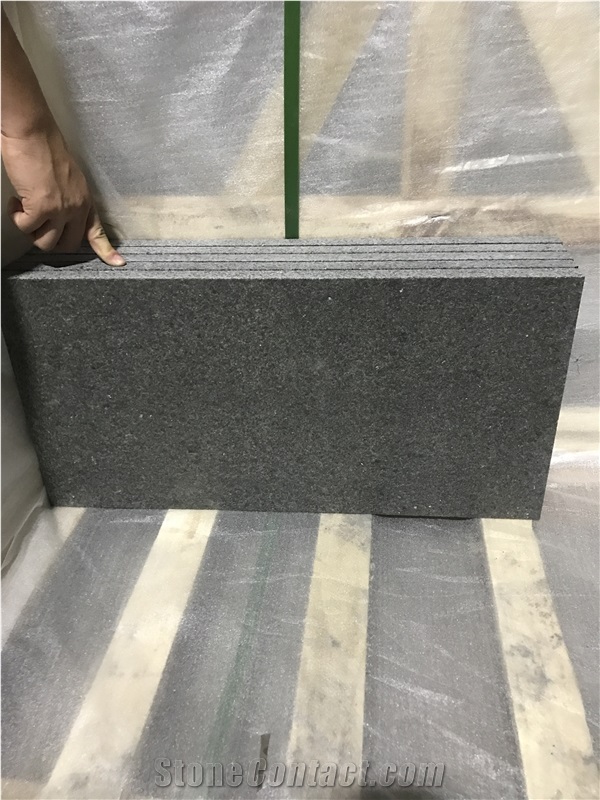 China New G684 Black Basalt Flamed Floor Tiles