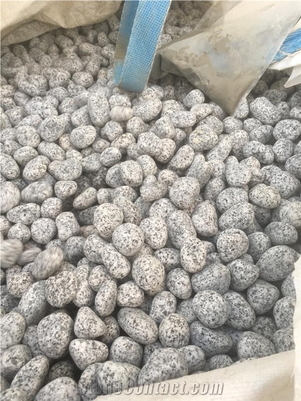Bergama Grey Granite Pebbles
