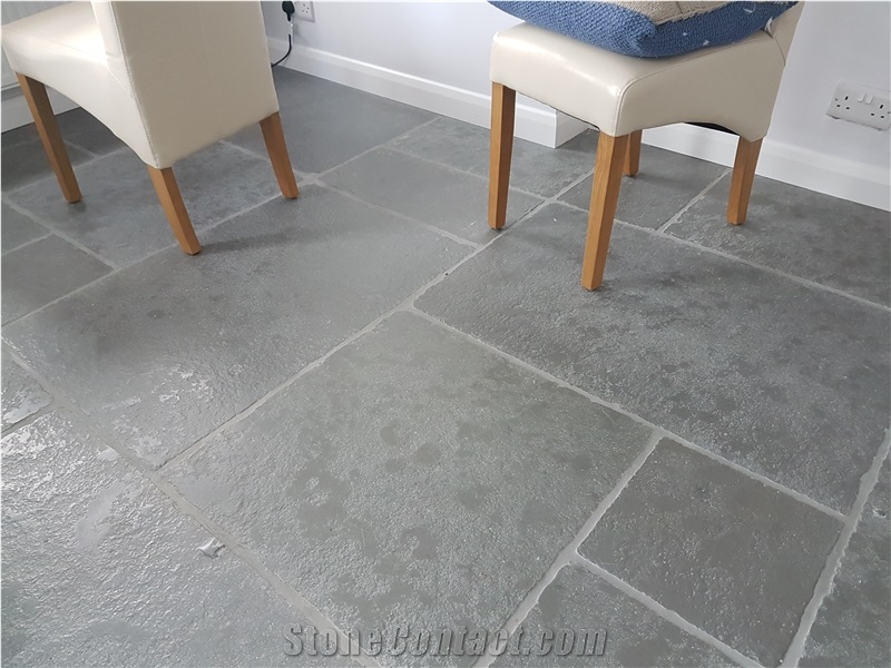 Cathedral Ash Grey Limestone Tiles From Turkey Stonecontact Com