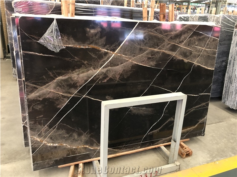 China Polished Black Marble with Gold Line Slabs