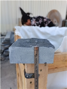 Zp Black Basalt Bluestone Split Cobble Setts