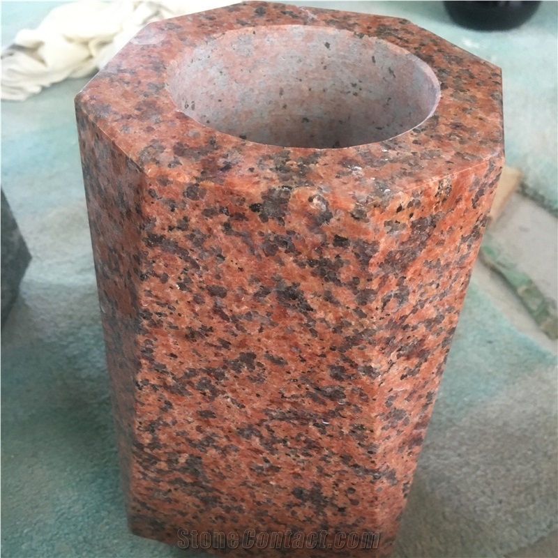 Tianshan Red Granite Monumental Cemetery Vases