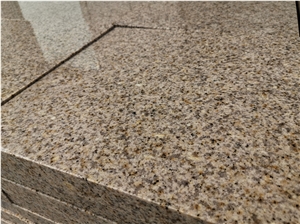Polished Shandong Misty Yellow Granite Floor Tiles