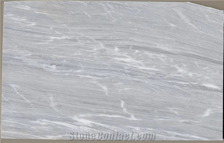 Cloudy White Marble Tiles and Marbles Wall