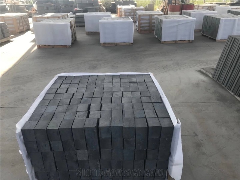 Zhangpu Black Basalt Flamed Cube Stone Pavers