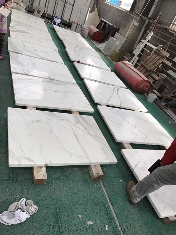 White Marble Countertops with Gray Vein