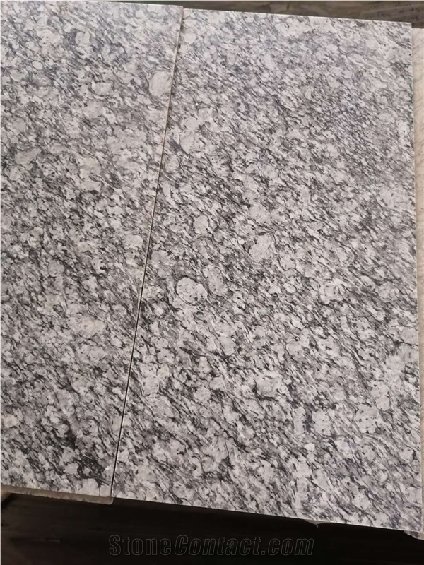 Spray White Grey Granite Kitchen Flooring