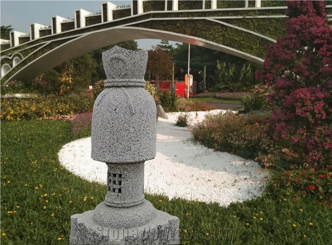 Granite Carved Japanese Style Stone Lantern