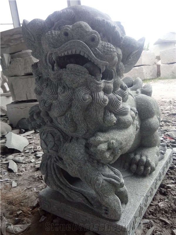 Memorial Temple Garden Hand Stone Lion Sculpture