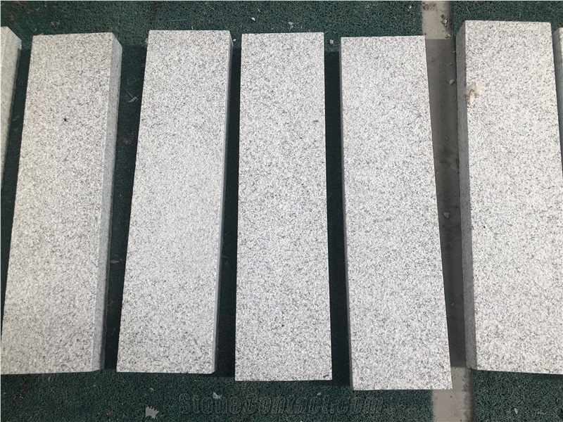 China Light Grey Granite for Exterior Floor Tile