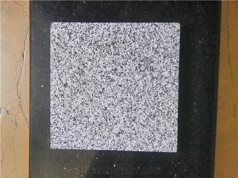 Light Grey Granite for Kitchen Countertop