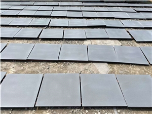 China Hainan Grey Andesite Honed Floor Tiles