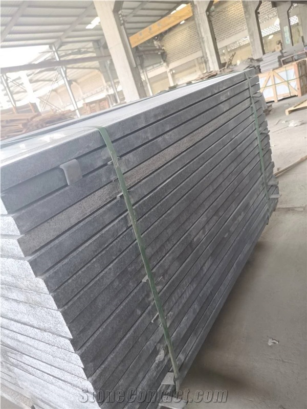 China New G654 Black Granite Flamed Deck Stair