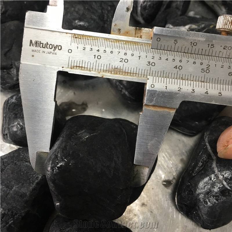 Tumbled Black Pebble Stone from Vietnam Shc Group