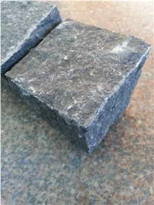 Absolue Black Basalt 10X10x10cm Split Paving Setts
