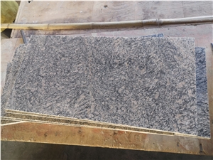 Tiger Skin Rust Granite Tiles/China Juparana Floor