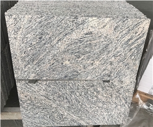Tiger Wave / Rusty Granite Tiles