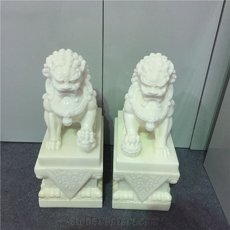 Hot Sell White Marble Jade Lion Sculpture For Home