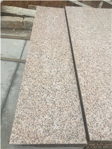 G657 Rusty Chinese Granite Slabs Tiles