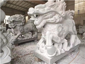 China Bluestone Granite Honed Garden Sculpture