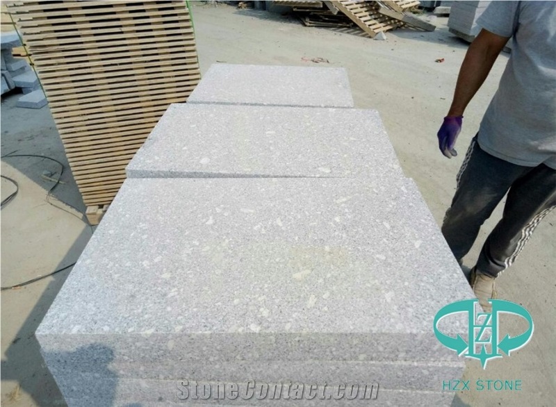 Cheap Chinese Spray Grey Granite Tiles