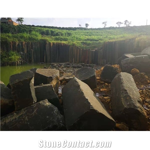 Cheap Flamed Vietnam Black Granite Block Steps