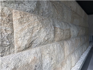 Granito Amarelo Ponte De Lima Perpeanho Escacilhado Split Wall Stone