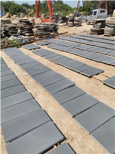 China Black Basalt Floor Covering Tiles