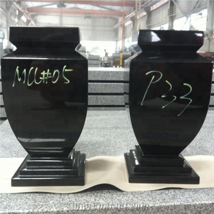 Customized Cemetery Polished Granite Flower Pot from China