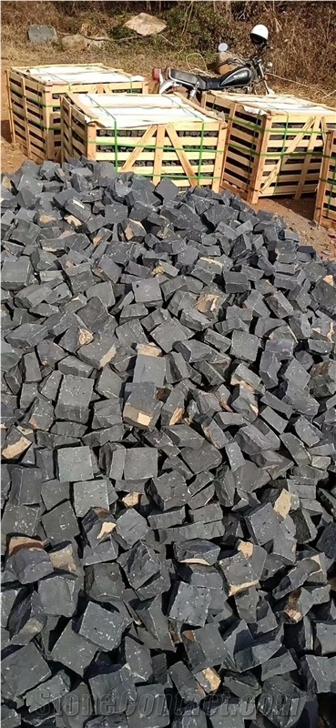Zhangpu Black Basalt Cobblestone Natural Split