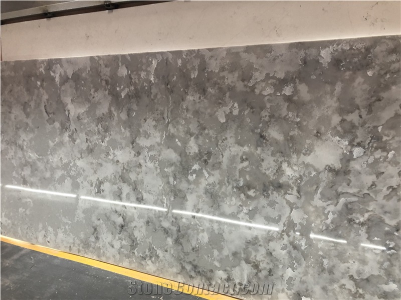 Monochrome Pattern Calacatta/ Carrara Quartz Slabs