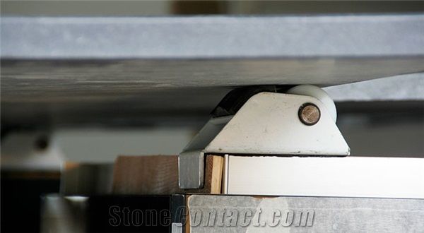 Counter Top Mounting Roller