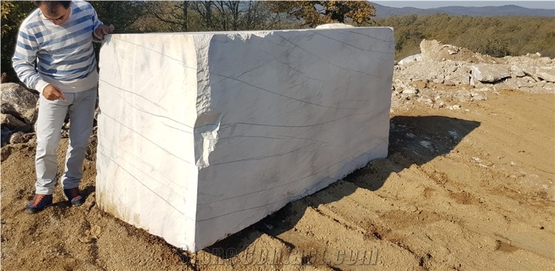 Akasia White Marble Blocks