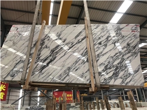 Arabescato Cervaiole Marble Slab Wall Installation