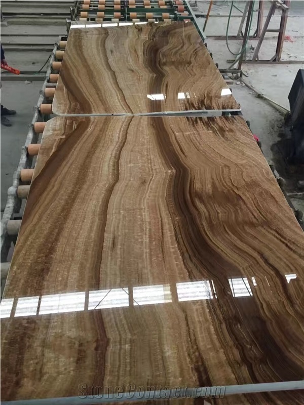 Bookmatched Brown Wood Grain Onyx Stone Slabs